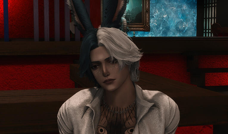 A sun mi'qo with blue and pink hair and a full body inky tattoo leans off a pillar in Dravania, looking up at the galaxy sky